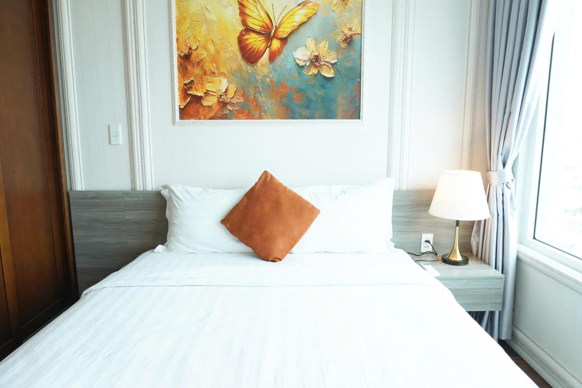 Two-Bedroom Apartment with City View